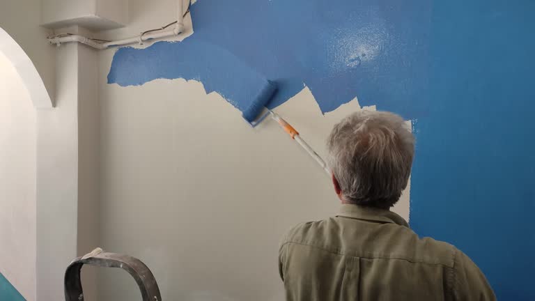 Best Eco-Friendly and Low-VOC Painting  in Lincoln City, OR